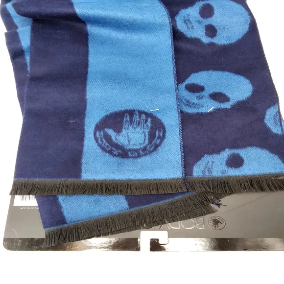 BODY GLOVE Unisex Navy & Bright Blue Alien Skulls & Stripes Reversible Scarf NWT - Picture 5 of 7